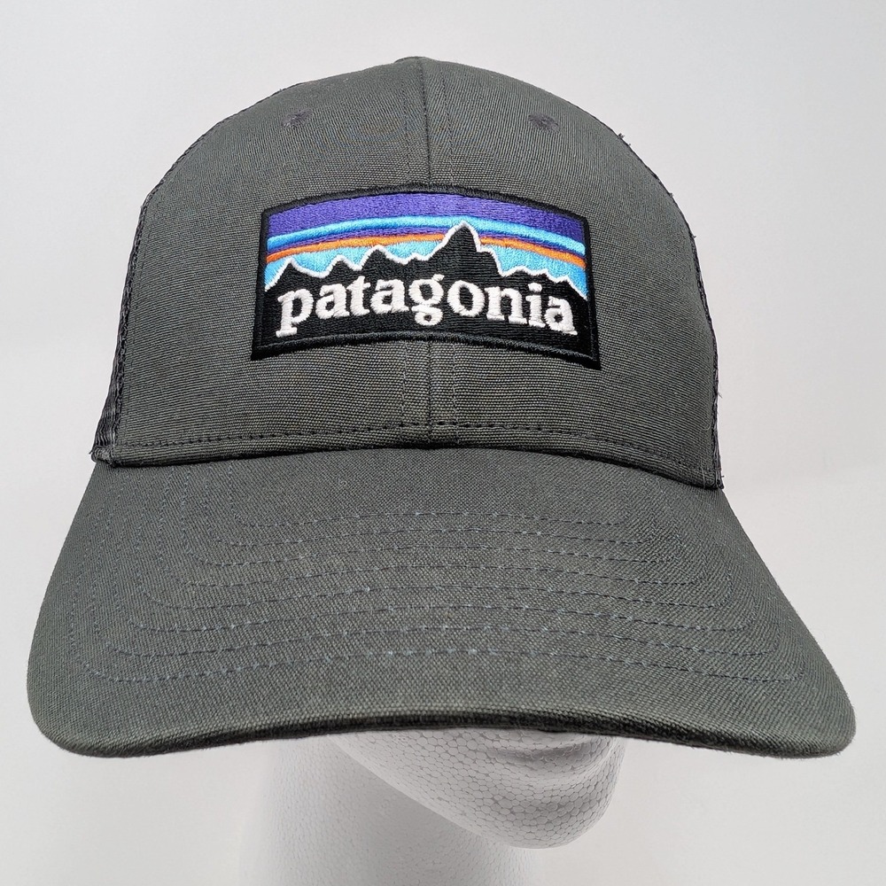 Patagonia P-6 Logo Trucker Hat Charcoal Grey Mesh Snapback Cap 38289